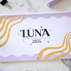 Alternative view of Droom, Plan & Doe // LUNA Familieplanner 2026 // XL Maandkalender Gezinsplanner Zes Personen // Paars Oranje